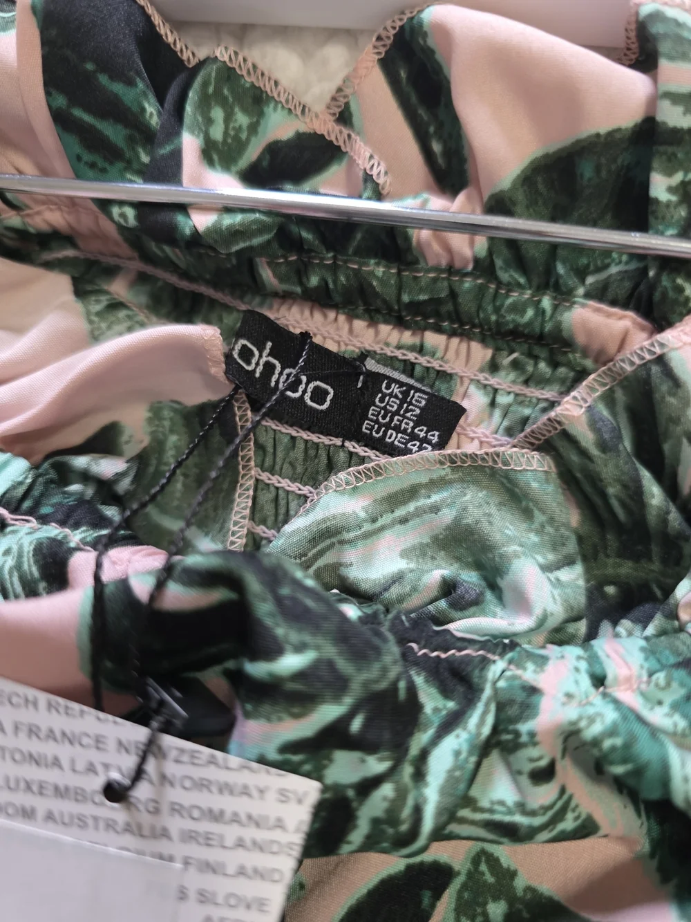 Boohoo Pink Maxi Dress with Green Tropical Leaf Print NWT